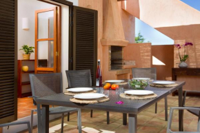 CAN NOVES - 5 Suites Recently built villa with bbq & outside area